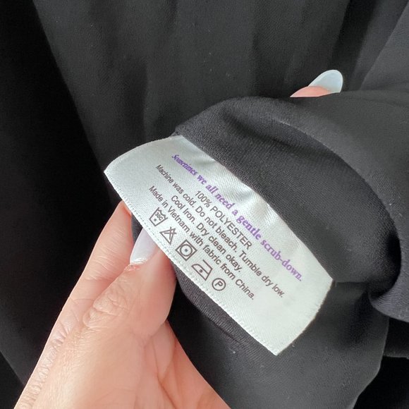 MM LaFleur Rhonda Top - Black - Picture 8 of 10